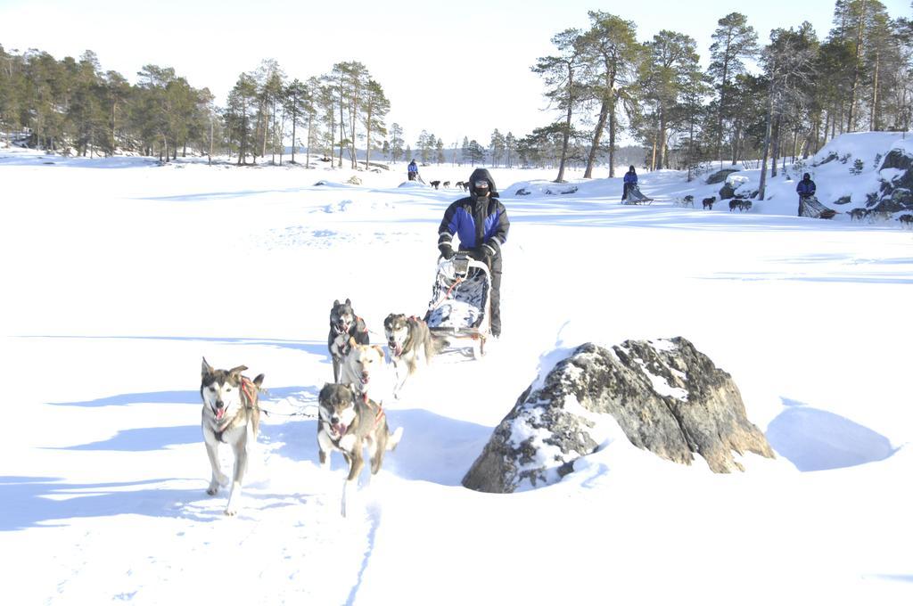 Guesthouse Husky Ivalo Exterior foto